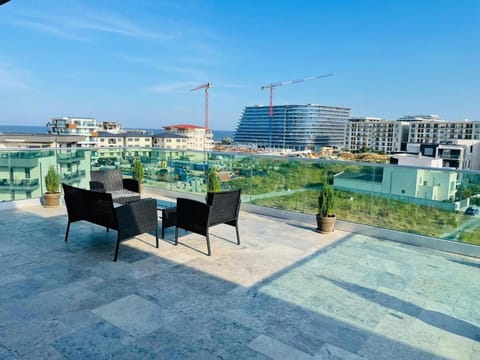 View (from property/room), City view, Sea view