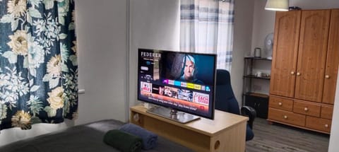 White House Ensuite double bedroom Vacation rental in Warrington