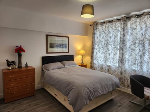 White House Ensuite double bedroom Vacation rental in Warrington