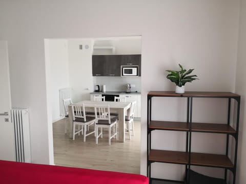 Kitchen or kitchenette, Dining area, dishwasher, microwave, oven, stove