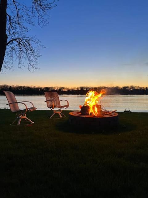 Lakeside Home House in Minnesota