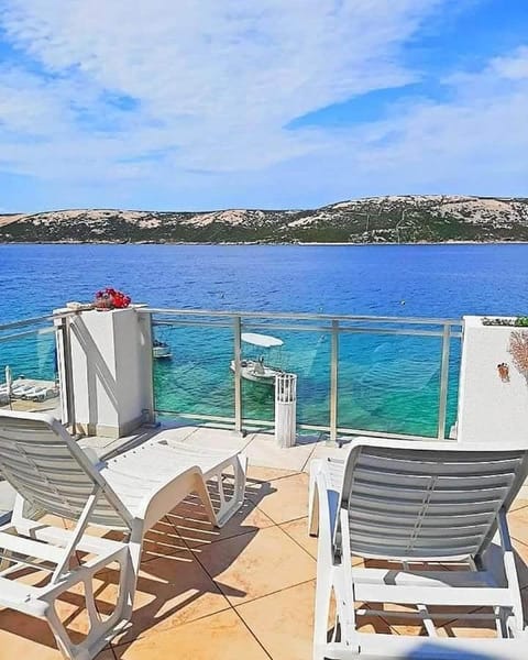 Arka Apartment in Novalja