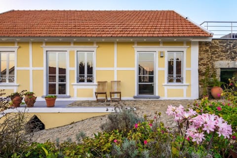 Property building, Garden, Garden, Garden view