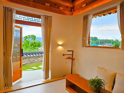 View (from property/room), Living room, Seating area