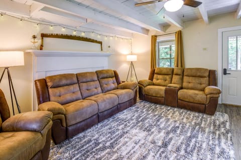 Jefferson City Getaway - 3 Mi to Cherokee Lake! House in Douglas Lake