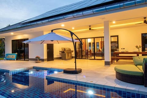 Balcony/Terrace, Seating area, Pool view, Swimming pool