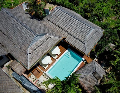 Property building, Pool view, Swimming pool, sunbed