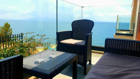 Day, View (from property/room), Seating area