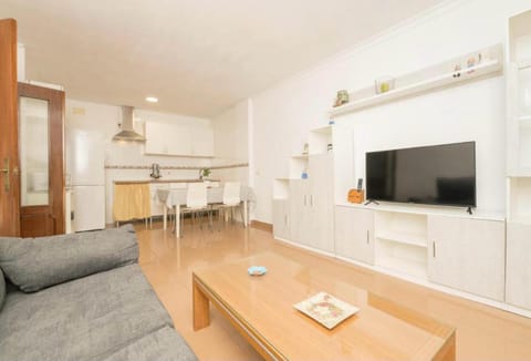 TV and multimedia, Kitchen or kitchenette, Living room, Dining area