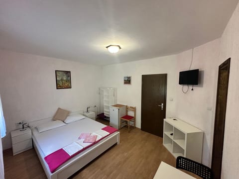 Rooms Anita Sibinj Apartment in Lika-Senj County