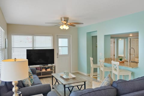 Breezy Bungalow A and B House in Bradenton Beach