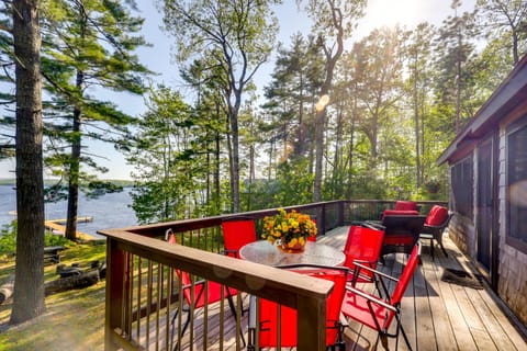 Waterfront Maine Vacation Rental with Private Dock House in Penobscot