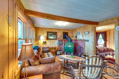 Waterfront Maine Vacation Rental with Private Dock House in Penobscot