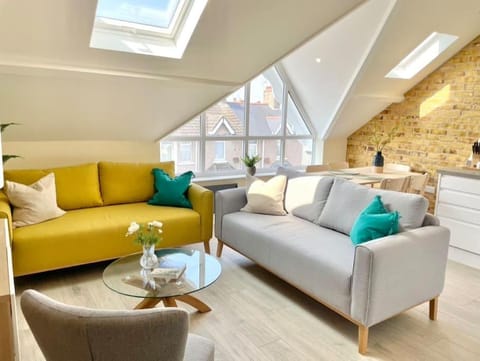 Lush Porthcawl Large Spacious 3 bedroom Apt, Prime Location Apartment in Porthcawl