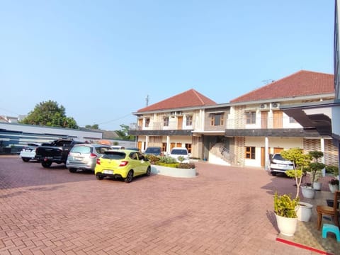 Property building, Parking