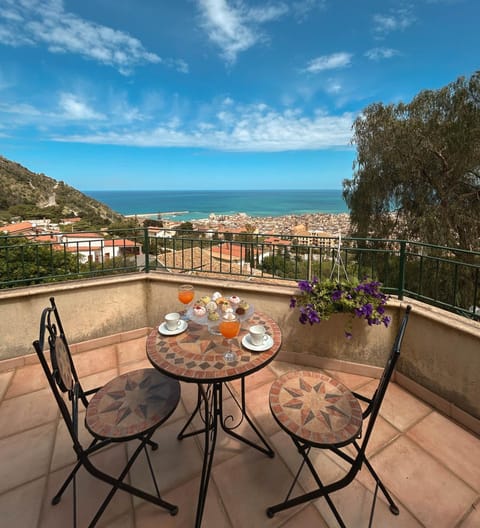 View (from property/room), Balcony/Terrace, City view, Garden view, Mountain view, Sea view