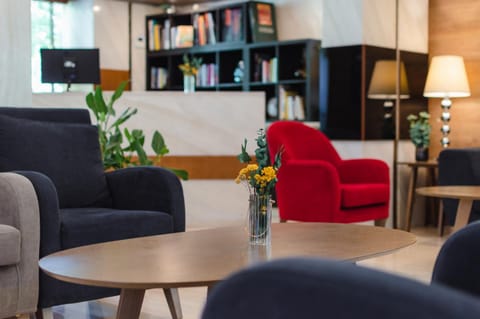 Communal lounge/ TV room, Library, Living room, Lobby or reception, Lounge or bar, Seating area