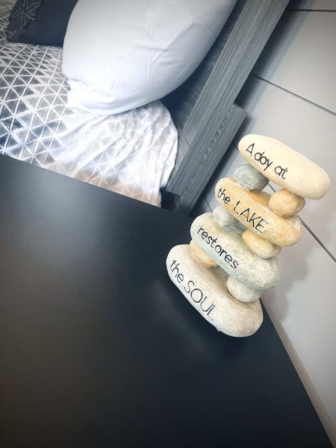 TeePee Room 10-Newly Renovated Apartment in Michigan