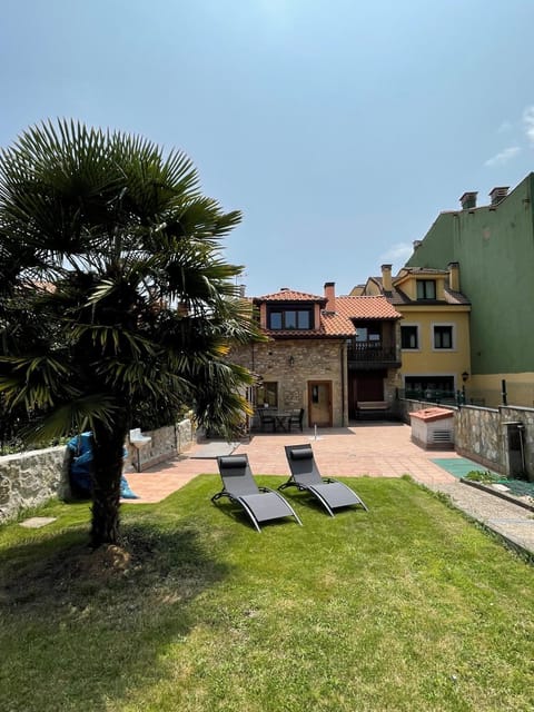 Property building, Garden, Garden view