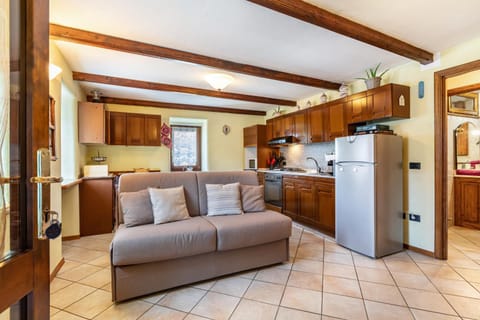 Lo Sondzo House in Aosta Valley, Italy