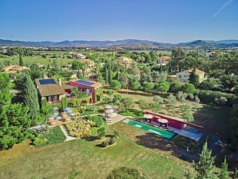 VILLA MERCEDES 300 m de la plage Bed and Breakfast in La Londe-les-Maures