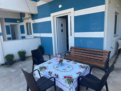 Vila Emiljano Ksamil Hotel in Ksamil