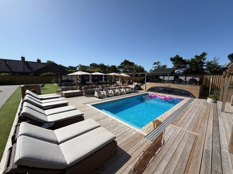 Patio, Day, Pool view, Swimming pool, sunbed