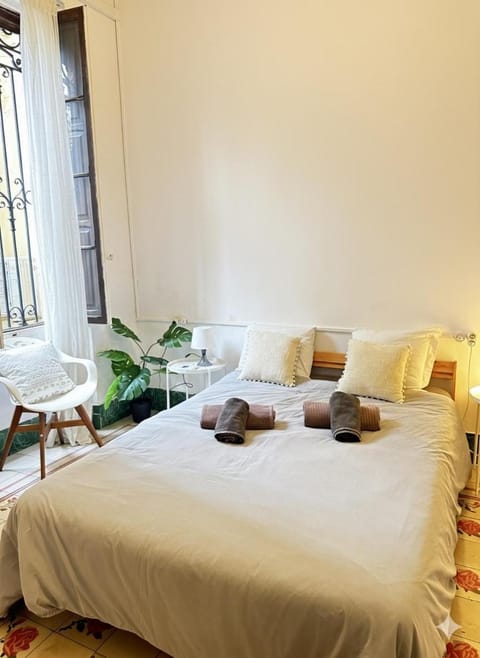 Habitación con Baño privado 1 cama de matrimonio Bed and Breakfast in Valencia