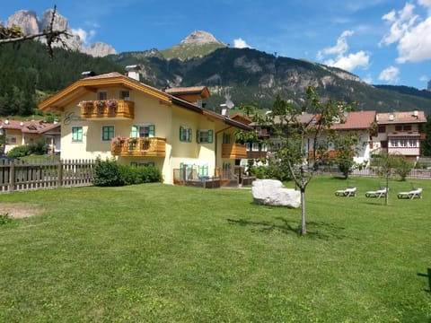 Property building, Garden view