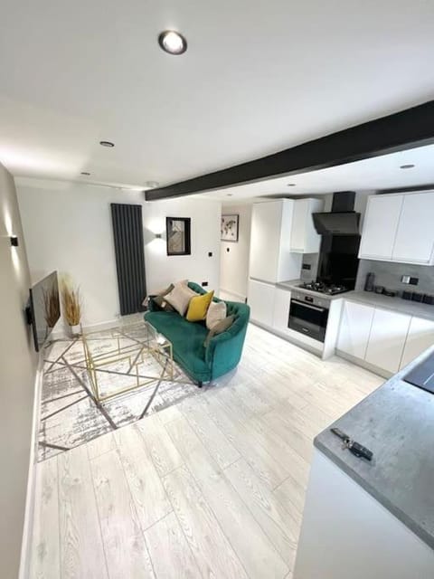 Farsley Cottage House in Leeds