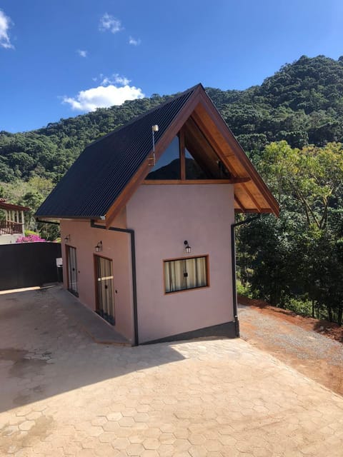 Property building, Facade/entrance, Day, Natural landscape, Mountain view