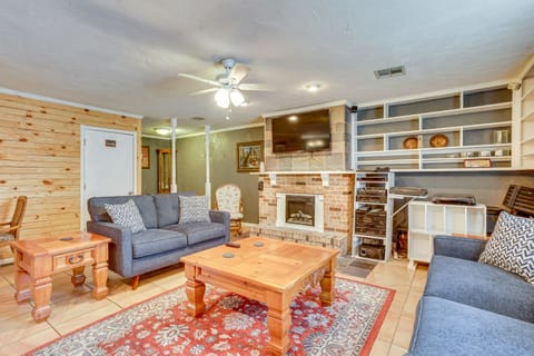 Lawton Home with Deck, Near Casinos and Museums! House in Lawton