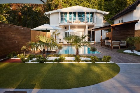 River Breeze House Villa in Novi Sad