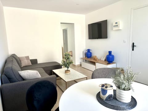 LE JEAN JAURÈS Arrivée Autonome Apartment in Centre-Val de Loire