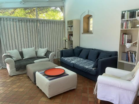 Agréable maison de 65 m2 avec grande piscine House in Aix-en-Provence