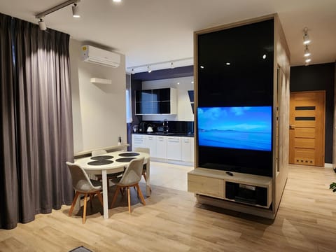 Living room, Dining area, air conditioner