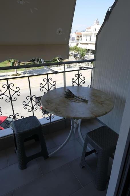 Δ1 - Τα διαμερίσματα του δασκάλου στα Φιλιατρά Apartment in Messenia