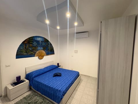 Bed, Photo of the whole room, Bedroom, air conditioner