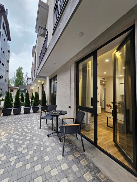 Balcony/Terrace, Balcony/Terrace, Living room