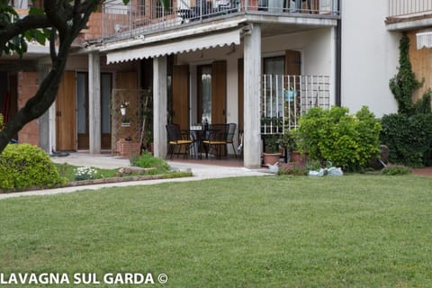 Welcome Traveller LA LAVAGNA SUL GARDA Apartment in Lake Garda