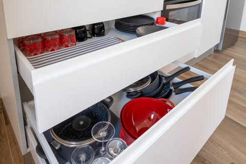 Coffee/tea facilities, Kitchen or kitchenette