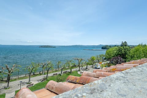 Nearby landmark, Day, Natural landscape, Lake view