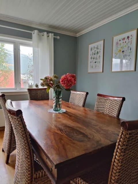 Cozy family house Villa in Tromso