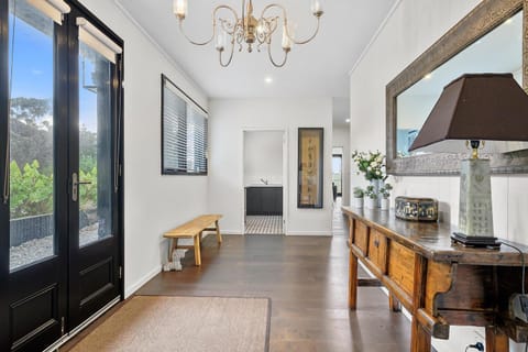 Hamptons on the Bay Nature lodge in Tasmania