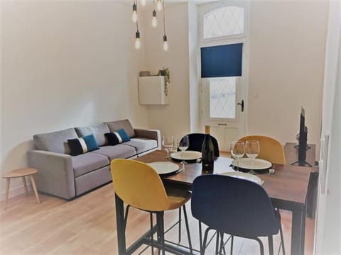 Facade/entrance, Living room, Dining area