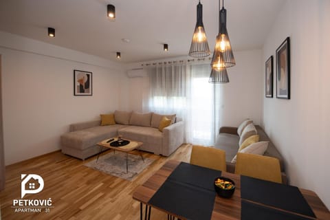 Bed, Living room, Seating area