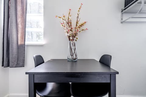 TV and multimedia, Dining area