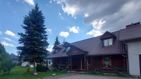 Property building, Garden, Balcony/Terrace