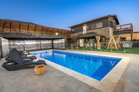 Pool view, Swimming pool