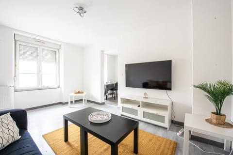 TV and multimedia, Seating area